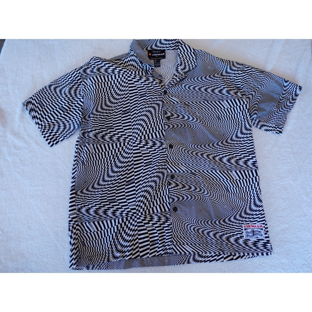 Forever 21 Airwalk Mens L Hypnotized Short Sleeve Button Front Shirt RETRO Y2K